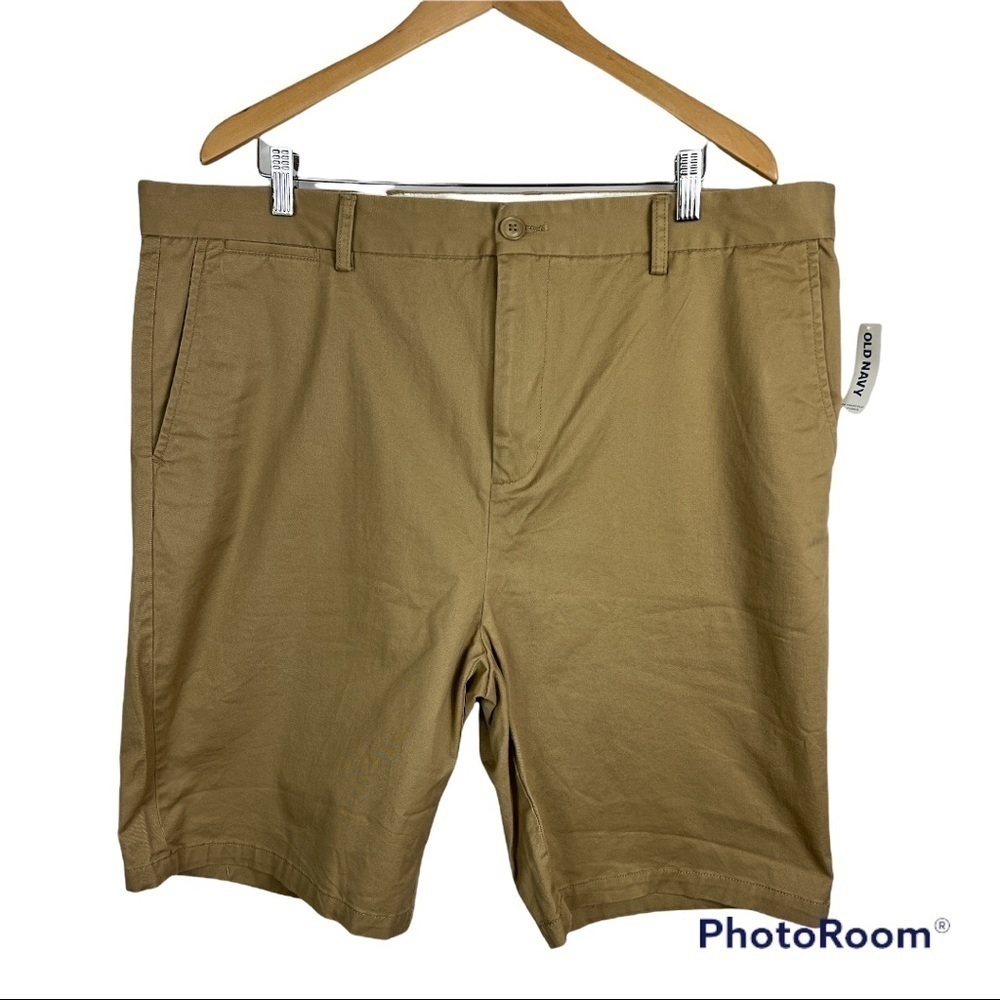 Old Navy Tan Ultimate Slim Flat Front Shorts Sz 40